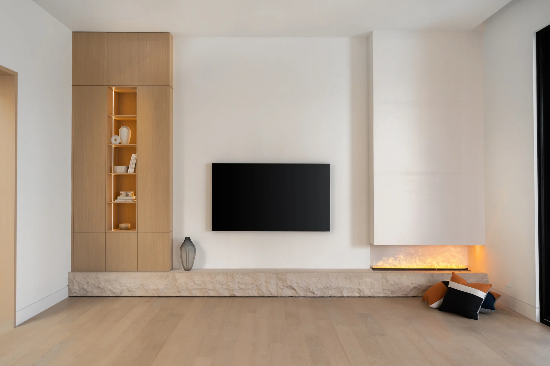 Built-ins by Luxury Carpentry