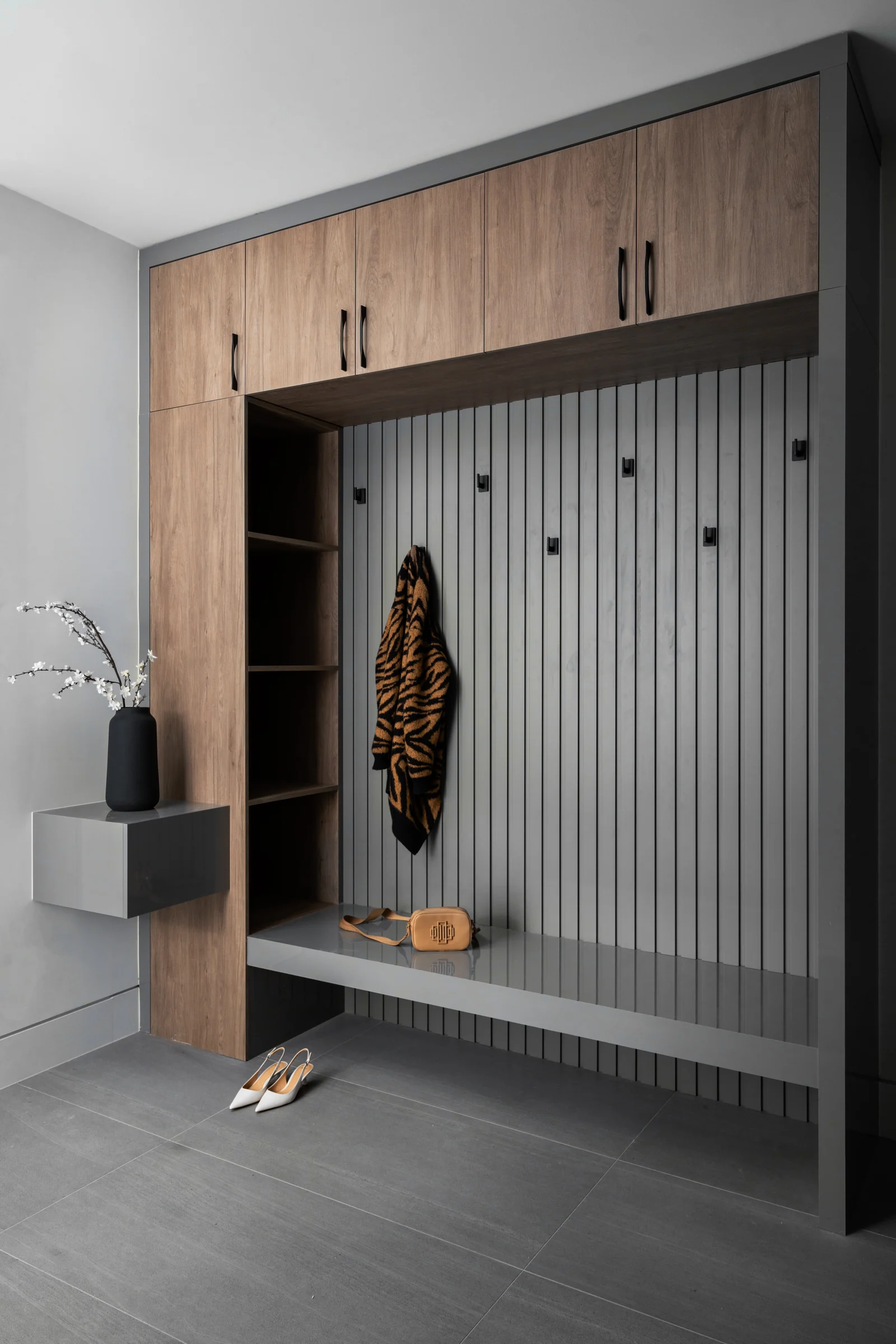 Tailored entry storage